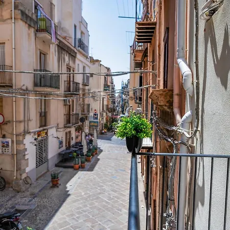 Incao Giudecca House Cefalu