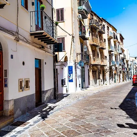 Incao Giudecca House Cefalu
